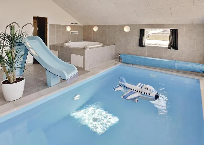 Prázdninový dům 5 Bedroom Awesome In *